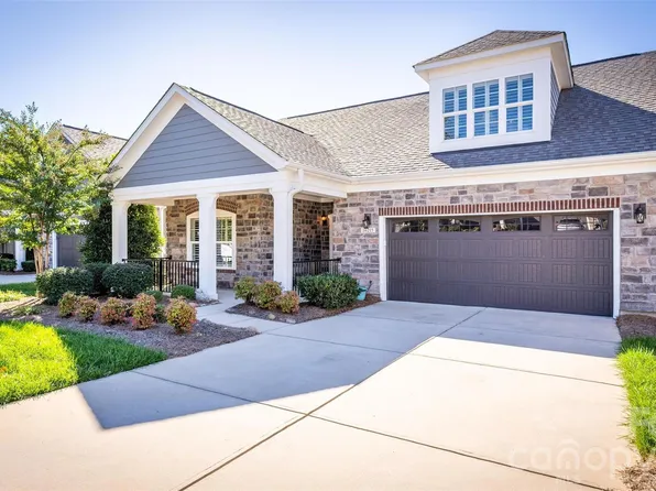 16215 Lakeside Loop Ln, Cornelius, NC 28031