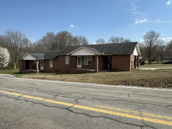 17 Limbo Dr, Hillsboro, TN 37342