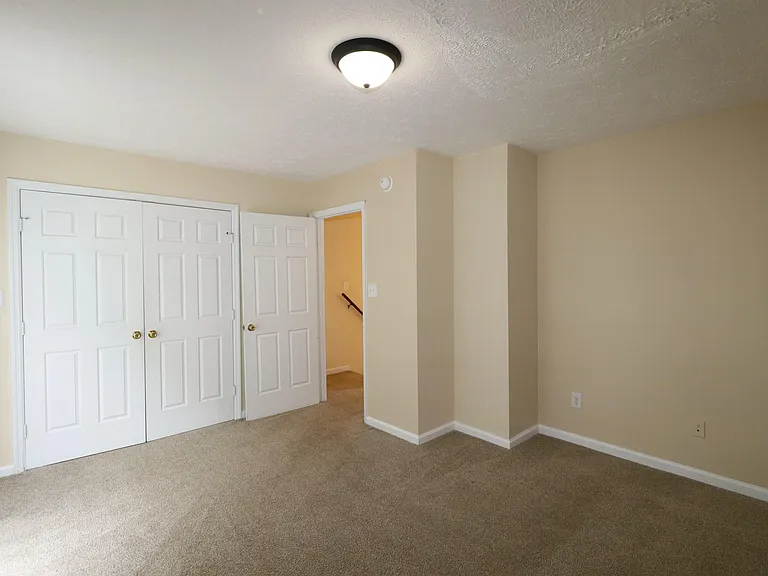 107 Floyd Ct — Photo 9