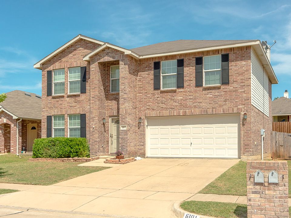 1st image of 6101 English Saddle Ln