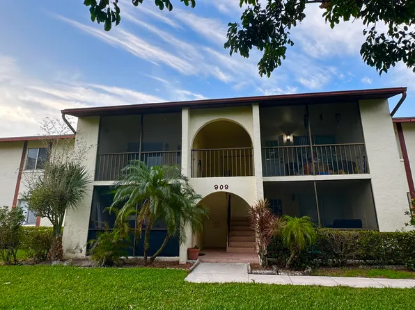 4988 Sable Pine Cir, West Palm Beach, FL