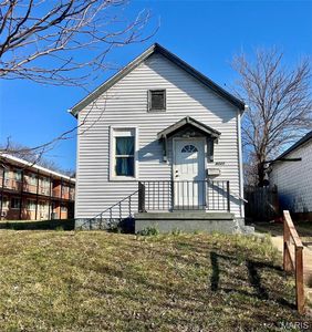 4327 Chippewa St, Saint Louis, MO, 63116