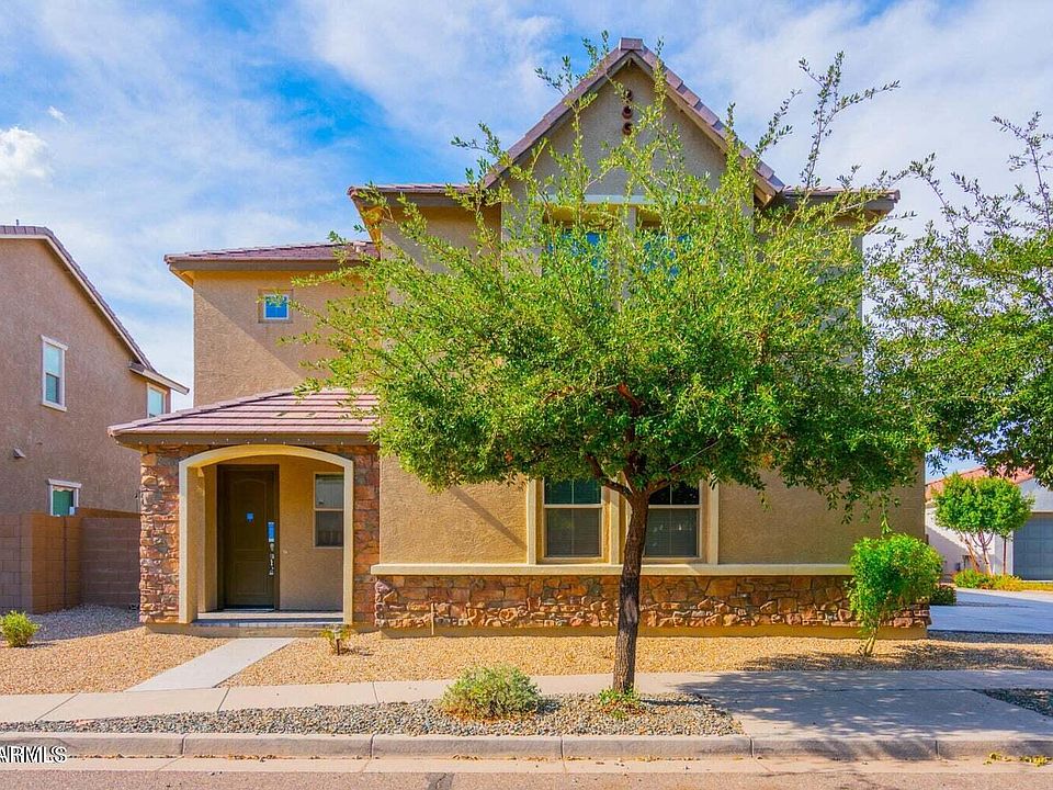 1st image of 3720 E Valencia Dr
