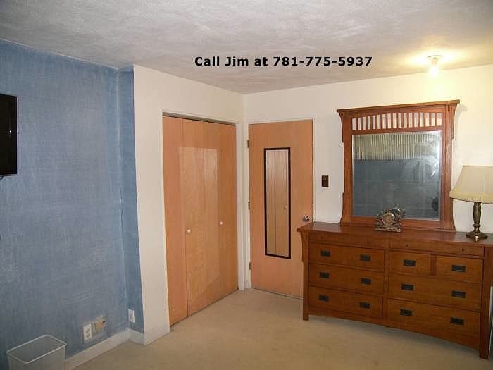 2nd image of 360 Weston St