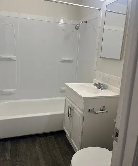 Orchard Glen Apartments — Photo 29