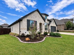 9820 Surveyor Rd, Oak Pt, TX 75068