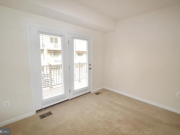 20508 Milbridge Ter — Photo 27