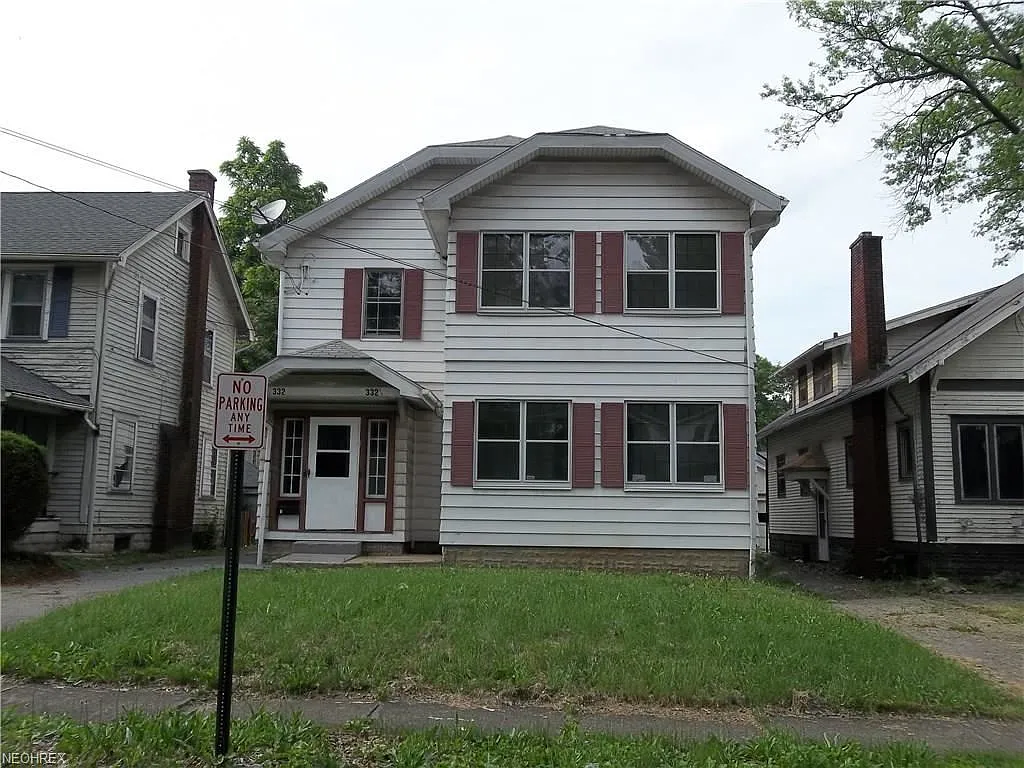 332 Mistletoe Ave photo 1