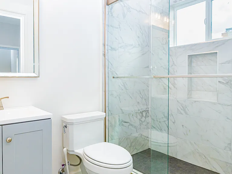 7909 Aura Ave — Photo 10