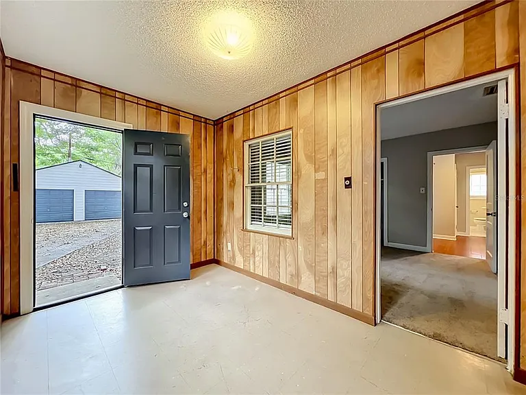 21 N Mills Ave — Photo 35