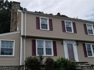 90 Cedar St, Seymour, CT 06483