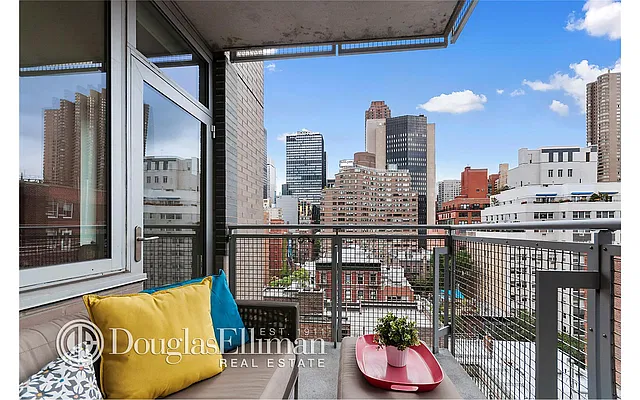 Sold by Douglas Elliman | media 19