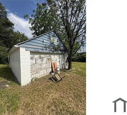 48 Old Lancaster Rd