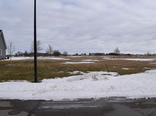 1904 Shady Ln NE, Willmar, MN 56201