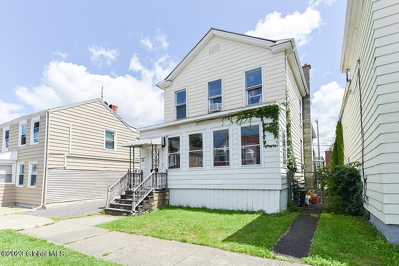 3rd image of 1308 1st Avenue