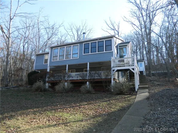 1497 Sweetwater Dr, Lake Ozark, MO 65049