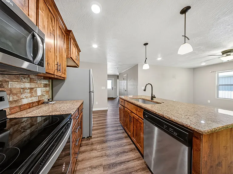 1420 S Treetop Ct — Photo 15