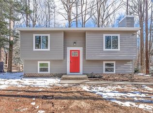 13705 Sutters Mill Cir, Midlothian, VA 23112