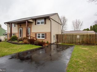 102 Turnbridge Dr, Lancaster, PA 17603