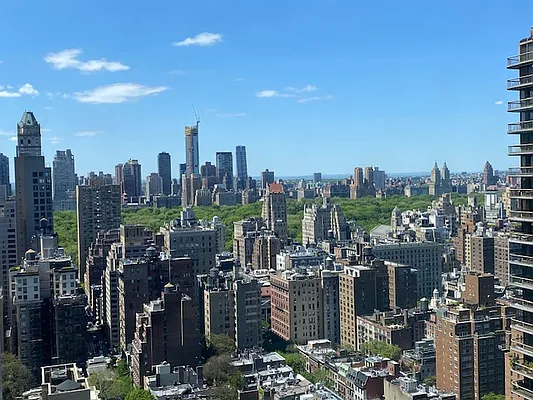 Rented by Brown Harris Stevens | media 1