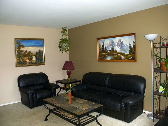 Living room 2