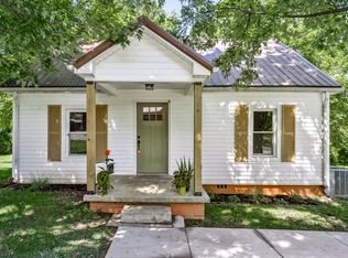 206 Slash Ln, Sparta, TN 38583