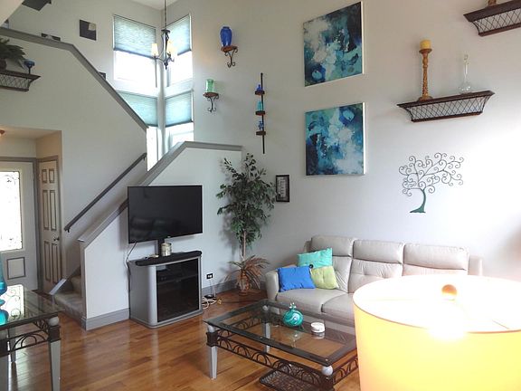 4th image of 1401 Beaumont Cir