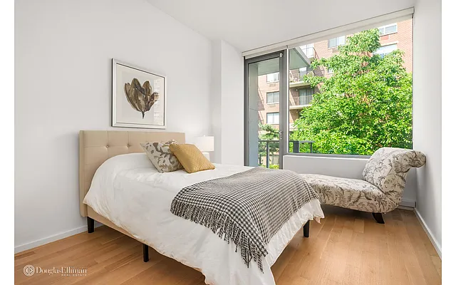 Sold by Douglas Elliman | media 8