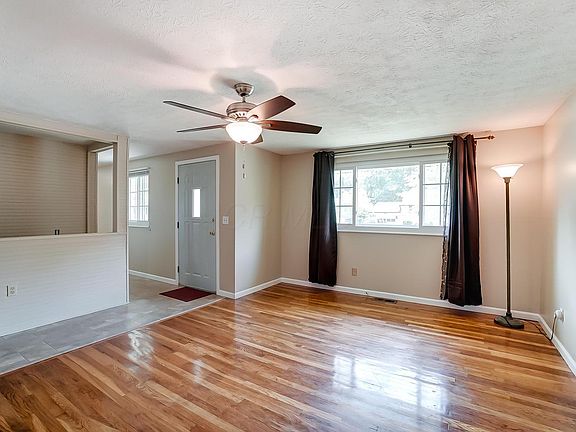 5th image of 1344 Tiverton Sq S