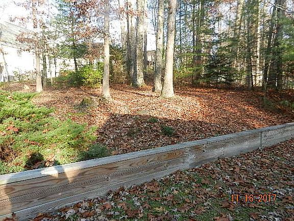 3rd image of 1917 Westmoreland Dr