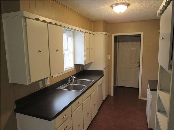 4th image of 3406 Oriole Ln
