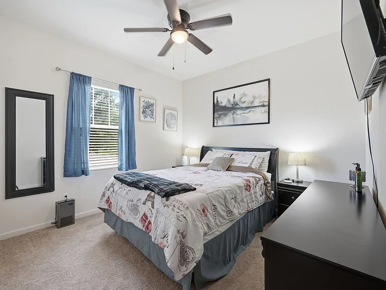 405 Willow Creek Dr — Photo 10