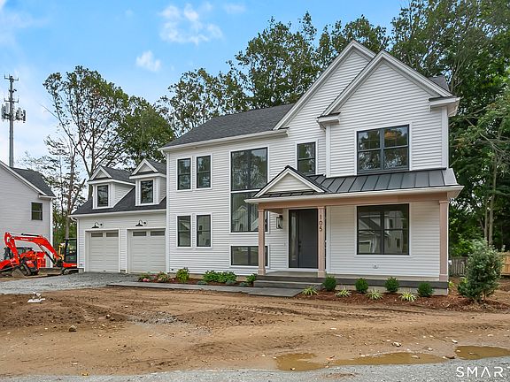 2nd image of 35 Oronoque Hills Road