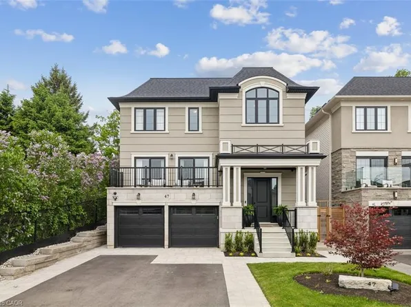 47 Cielo Ct, Hamilton, ON L9B 0J1