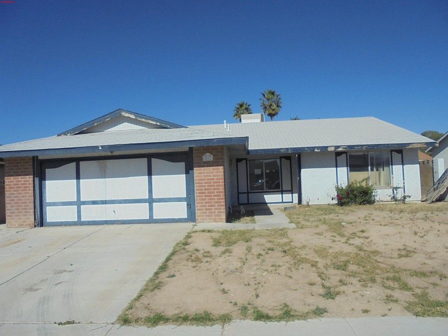 1st image of 2481 Oak Glen Way