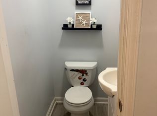 1927 Ray Leonard Rd, Landover, MD 20785