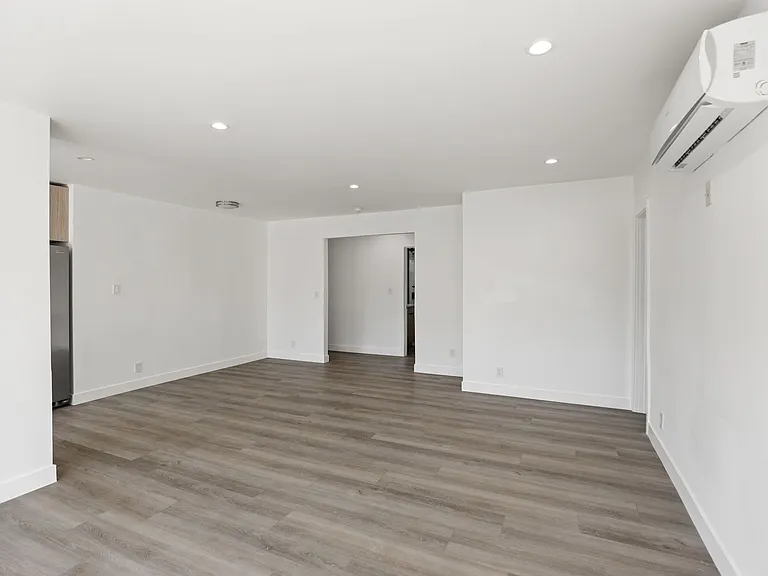 8777 Cadillac Avenue Apartments — Photo 25