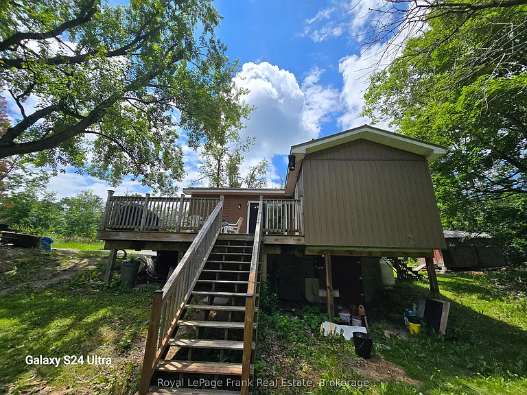115 Kennedy Dr — Photo 3