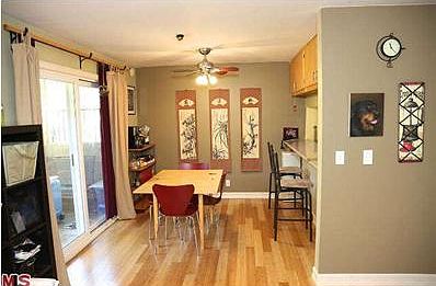 2nd image of 720 Meyer Ln APT 111