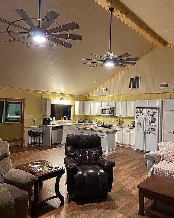 2nd image of 18277 Hillary Simmons Rd