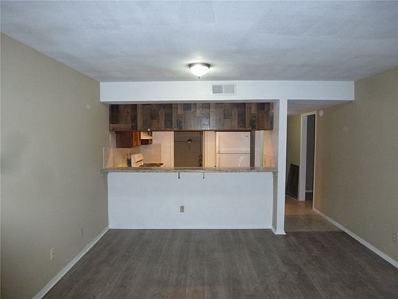 4th image of 4711 Yucca Hill Dr