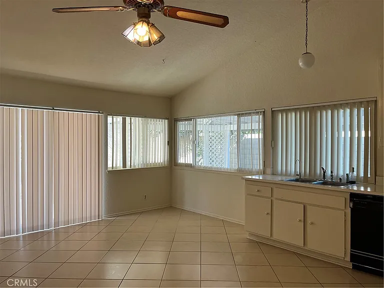 11875 Wyeth Dr — Photo 4