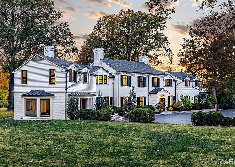 1st image of 10426 White Bridge Ln