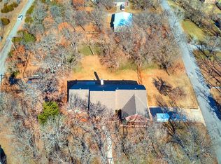 1525 Deerwood Trl, Edmond, OK 73034