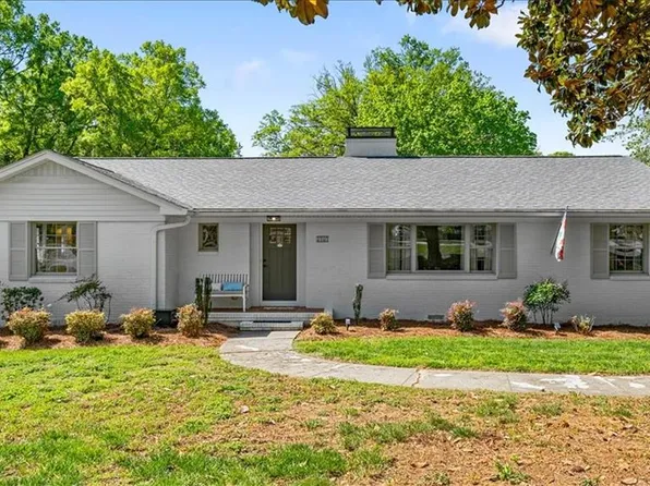 3707 W Friendly Ave, Greensboro, NC 27410