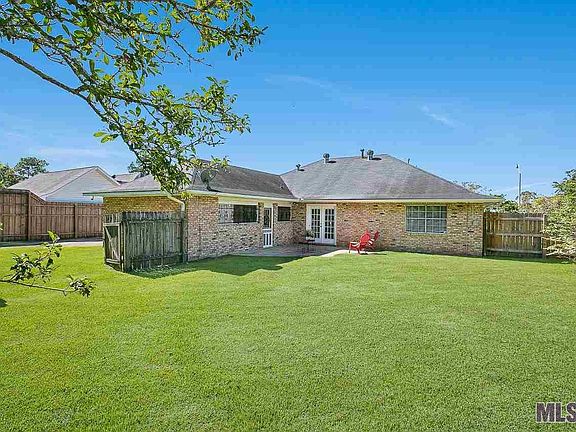 3rd image of 5541 Loranger Dr