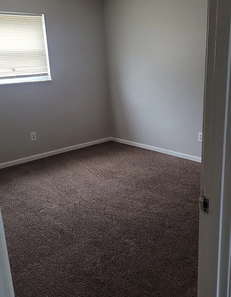 2 bed, 650 sqft, $900 — Photo 4