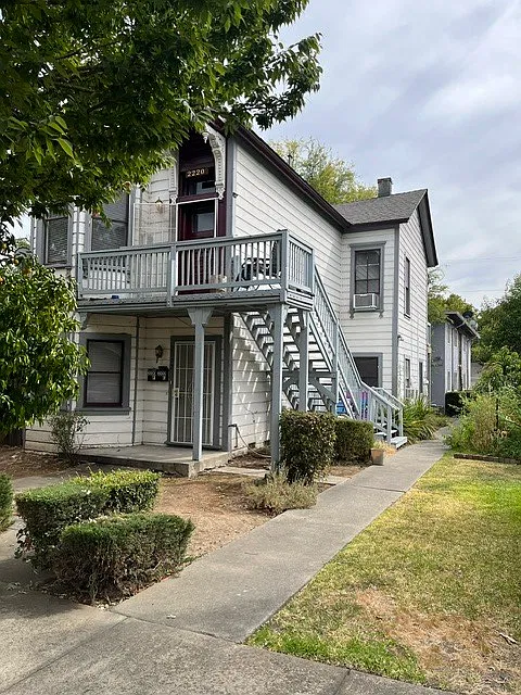 2220 S Street — Photo 2