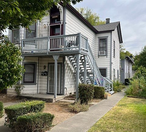 2nd image of 2220 S St
