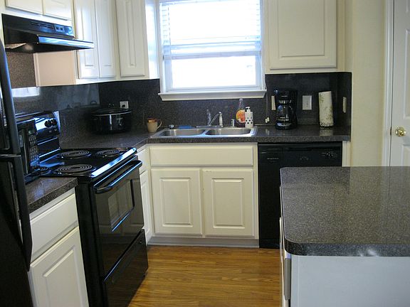3rd image of 2622 Shark Cir